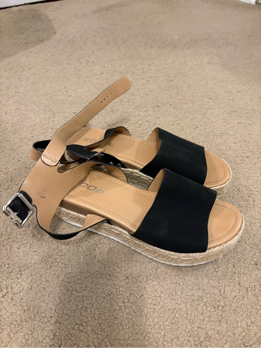 Soda brand espadrille